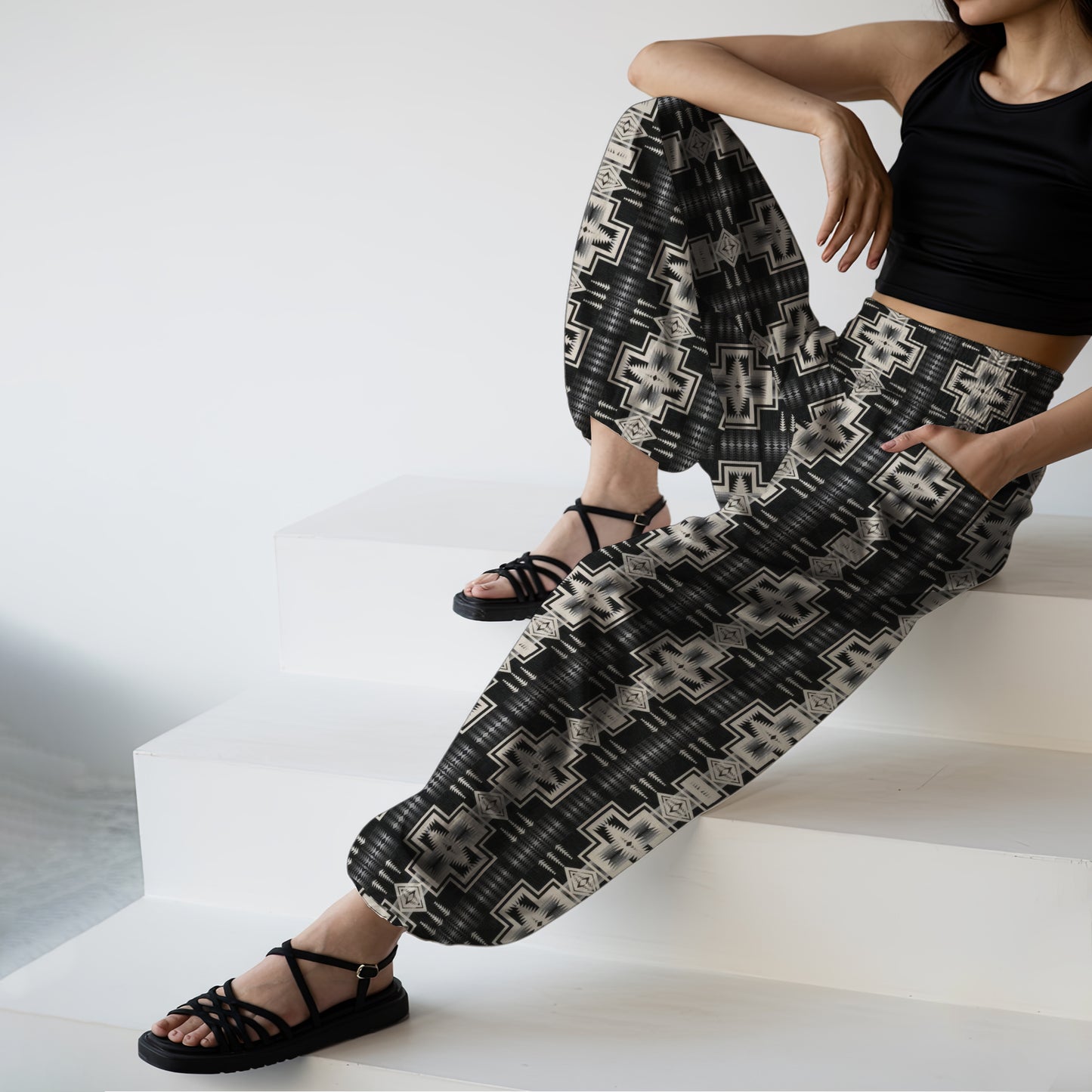 Print Harem Pants – Black & White Yoga Boho Clothes with Pockets