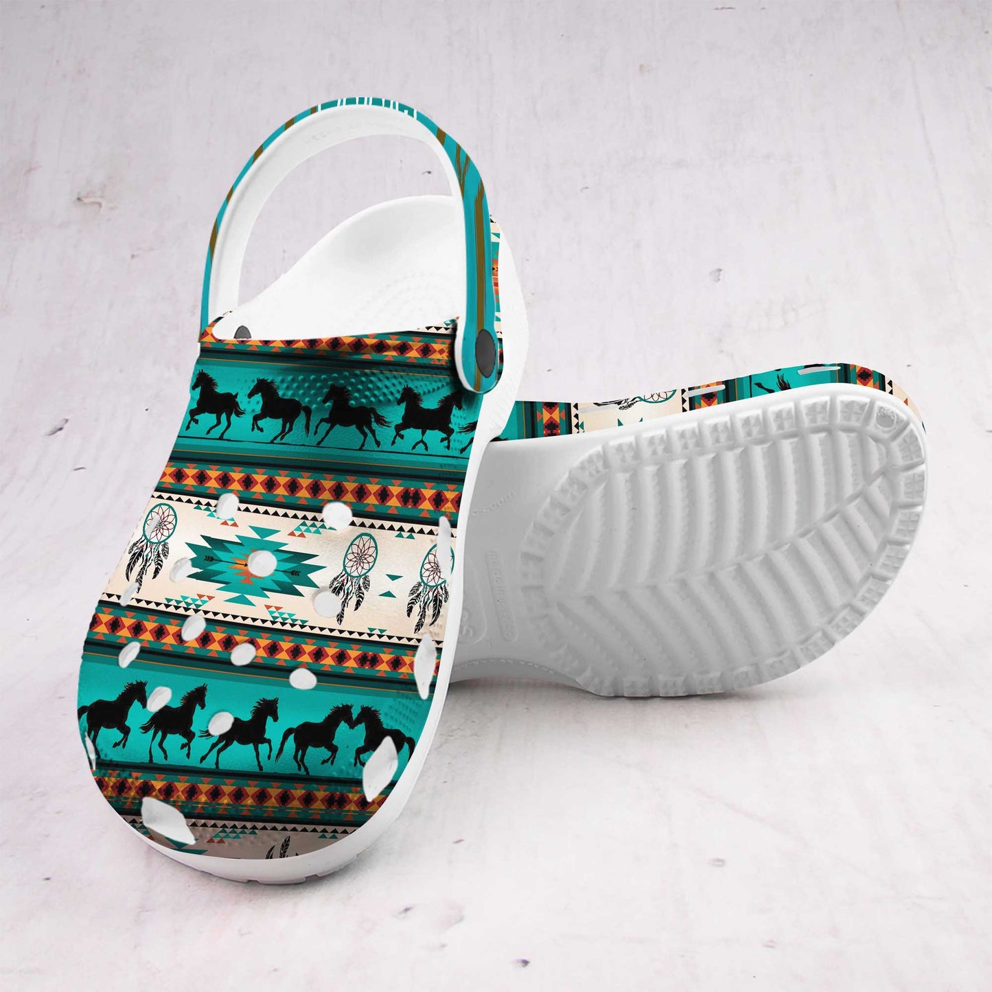 Custom Name Native Horse Pattern Clogs – Dreamcatcher & Tribal Design, Family Gift