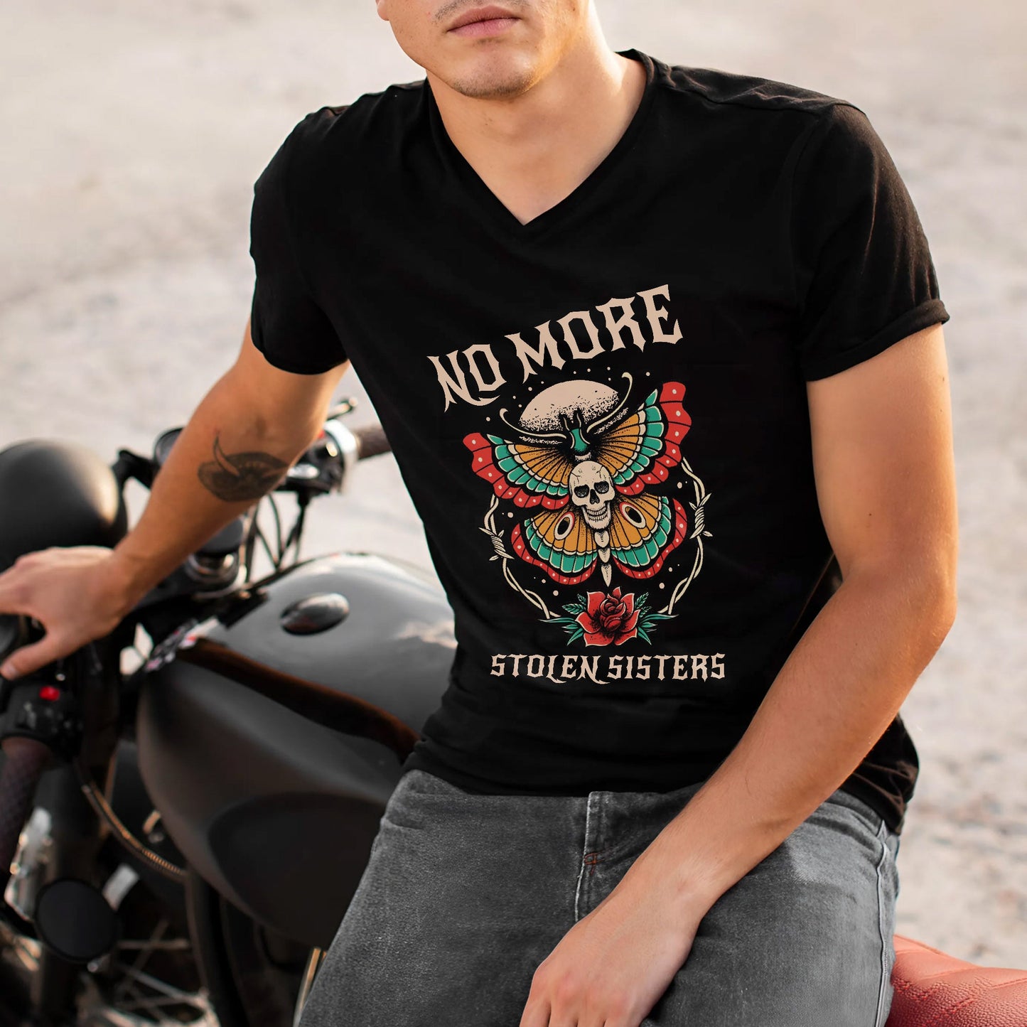 No More Stolen Sisters - Unisex T-Shirt/T-Shirt V-Neck/Hoodie/Sweatshirt
