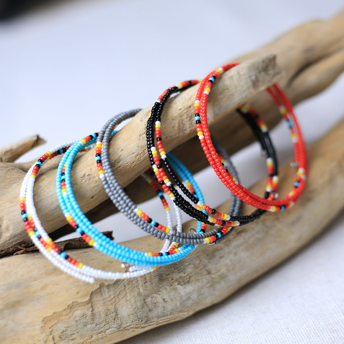 Elite Black Dusk Beaded Women’s Bracelet – Native American Style
