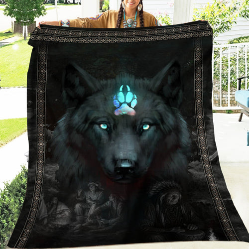 Sacred Wolf Spirit – Blanket of Strength, Freedom & the Eternal Bond with Natur